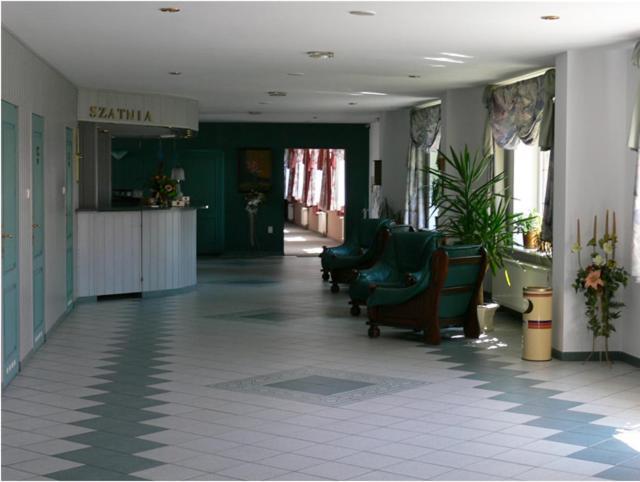 Motel 2000 Steszew Экстерьер фото